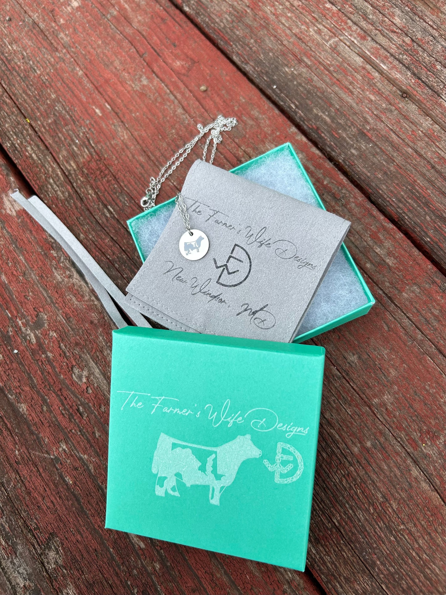 MD Shorthorn Necklace